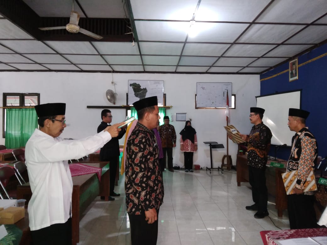 Pengambilan Sumpah/Janji dan Pelantikan Tim Penjaringan dan Penyaringan Pamong Kalurahan Hargorejo